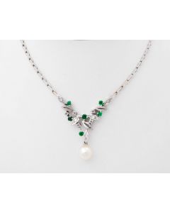 Collier Halskette Smaragde Diamanten Perle 14 K Weißgold 15,5 g ca. 42 cm